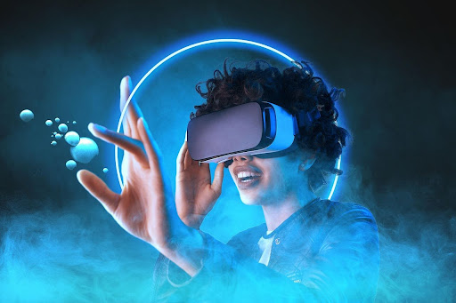 6 Ways Augmented Reality and Virtual Reality Stand To Impact Advertising and Marketing